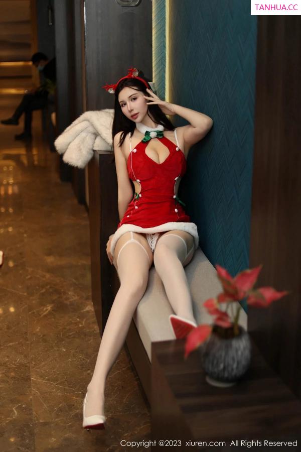 薛曼柔  [XiuRen]高清写真图 2023.12.21 No.7841 曼柔 美腿丝袜第27张图片
